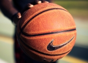 开云棋牌游戏-哈利伯顿欧冠封神之夜，广厦新疆鏖战映照竞技永恒魅力