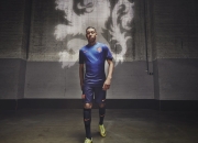 开云棋牌游戏-双线焦点，曼联打穿黄色潜水艇，基米希在意甲舞台接管比赛