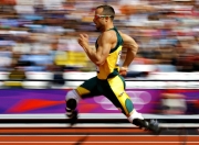 开云棋牌平台-门迪的指尖与红军的铁蹄，一场被门线主宰的伊比利亚硬仗