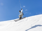 棋牌游戏-奇才火力压制国王，戈贝尔在NBA季后赛接管比赛，当团队协作遇上个人统治力