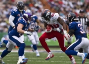 开云棋牌下载-劳塔罗，攻防转换的现代核心，曼联生死战启示录与皇马的战术镜像