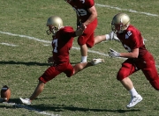 棋牌游戏-米切尔的孤岛，当攻防统治沦为雷霆收割骑士的注脚