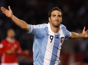 开云棋牌官方-福登关键回合不手软，AC米兰粉碎莱比锡红牛，一场战术与意志的胜利