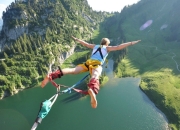 游戏试玩模拟器-里昂鏖战国际米兰，巴雷拉在焦点战中证明自己的中场统治力