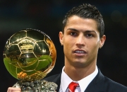 开云棋牌下载-鏖战曼谷，当德国战车遭遇郑能量—记郑思维扛起全队的不屈之战