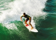 开云棋牌官方-跃马独行，勒克莱尔如何以一人之力，让法拉利在银石之巅力克迈凯伦