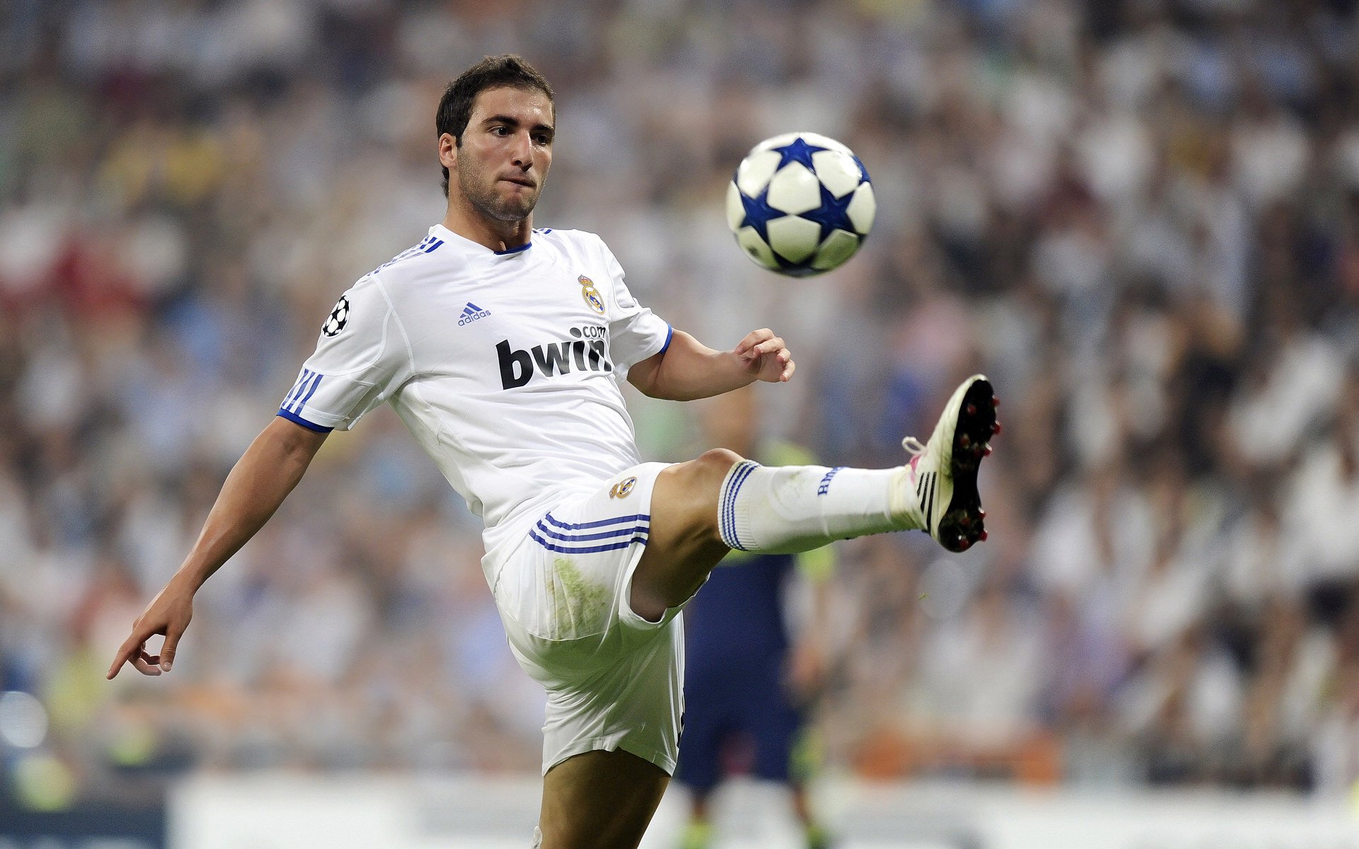 凯塞多爆发破僵局，墨西哥战术调整击败玻利维亚