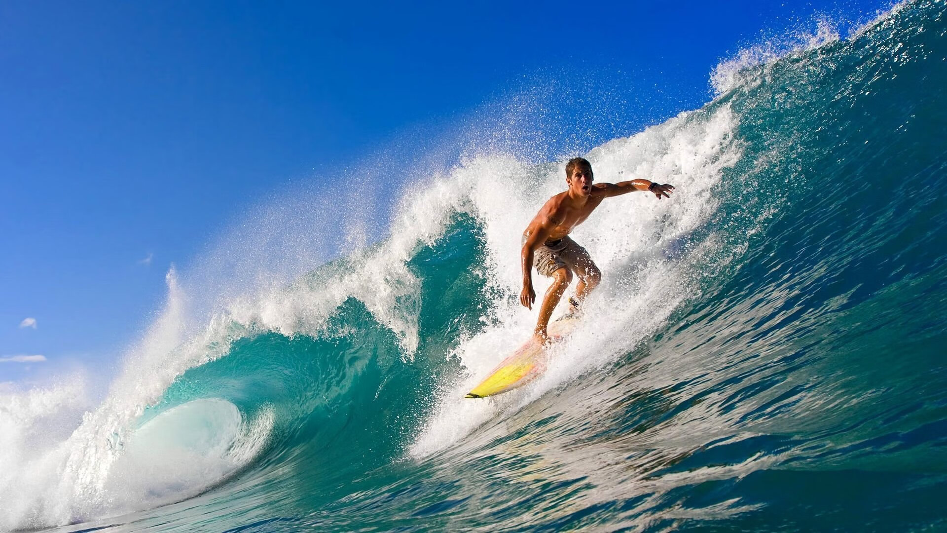 赛道上的心跳,红牛车队逆转法拉利,佩雷兹关键制胜